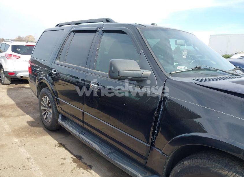 Photo 13 of 2017 Ford Expedition XLT (VIN 1FMJU1HT7HEA06689)