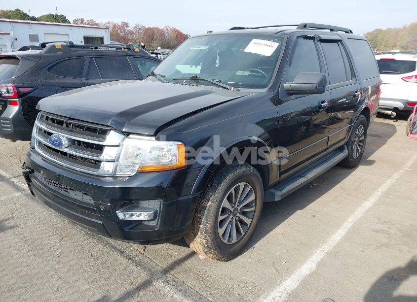 Photo 2 of 2017 Ford Expedition XLT (VIN 1FMJU1HT7HEA06689)