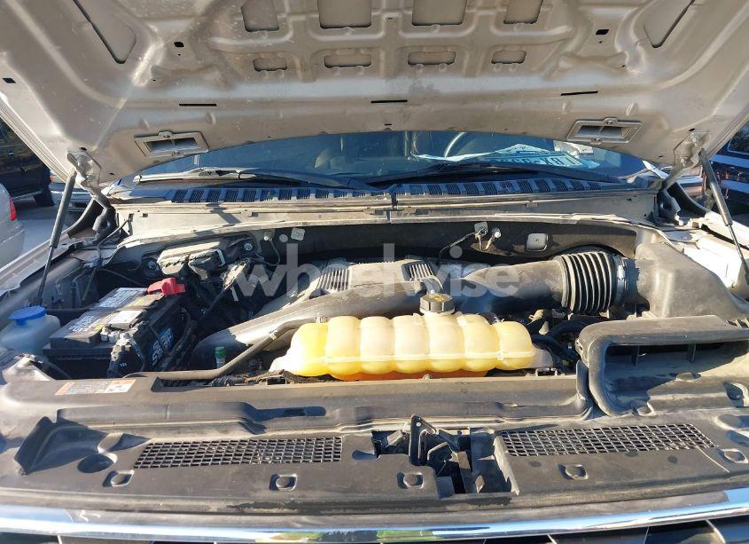 Photo 10 of 2018 Ford Expedition XLT (VIN 1FMJU1HT7JEA27919)