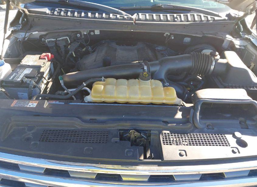 Photo 10 of 2018 Ford Expedition XLT (VIN 1FMJU1HT7JEA57955)