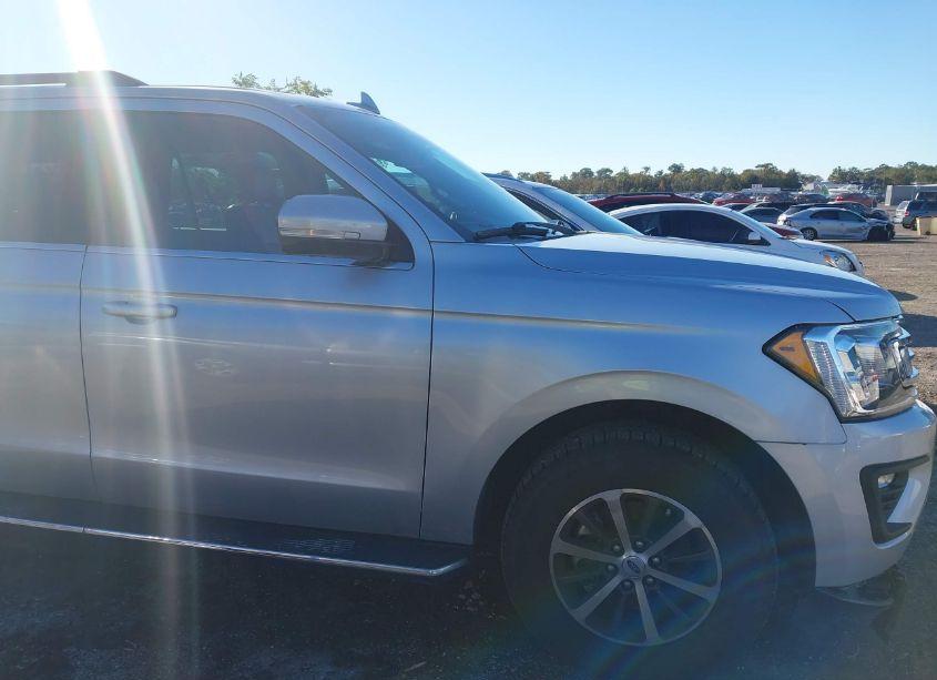 Photo 13 of 2018 Ford Expedition XLT (VIN 1FMJU1HT7JEA57955)