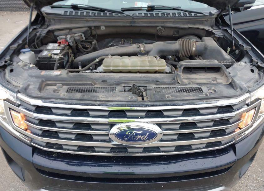 Photo 10 of 2021 Ford Expedition XLT (VIN 1FMJU1HT7MEA13555)