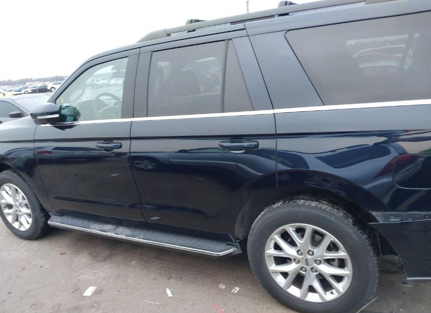 Photo 14 of 2021 Ford Expedition XLT (VIN 1FMJU1HT7MEA13555)