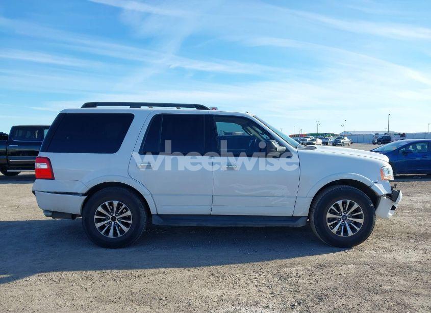 Photo 13 of 2015 Ford Expedition XLT (VIN 1FMJU1HT8FEF25490)