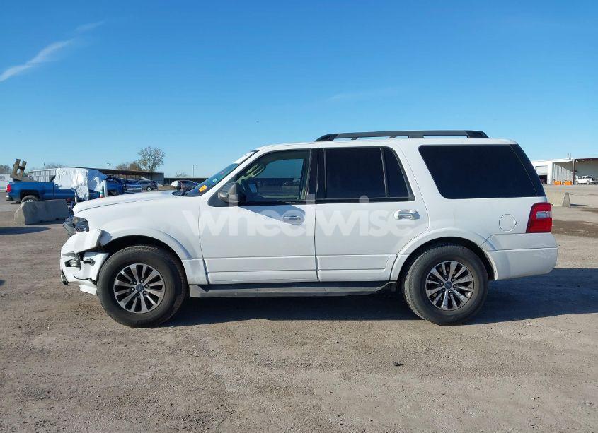 Photo 14 of 2015 Ford Expedition XLT (VIN 1FMJU1HT8FEF25490)