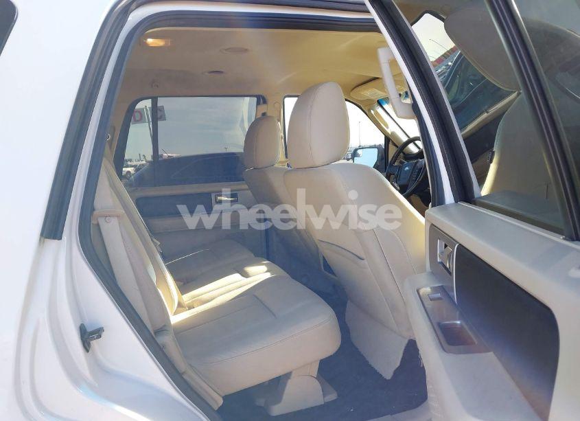 Photo 8 of 2015 Ford Expedition XLT (VIN 1FMJU1HT8FEF25490)