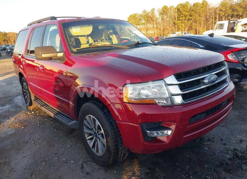 2015 Ford Expedition XLT (VIN 1FMJU1HT8FEF49322) main photo