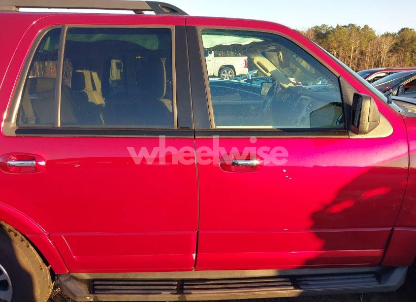 Photo 13 of 2015 Ford Expedition XLT (VIN 1FMJU1HT8FEF49322)