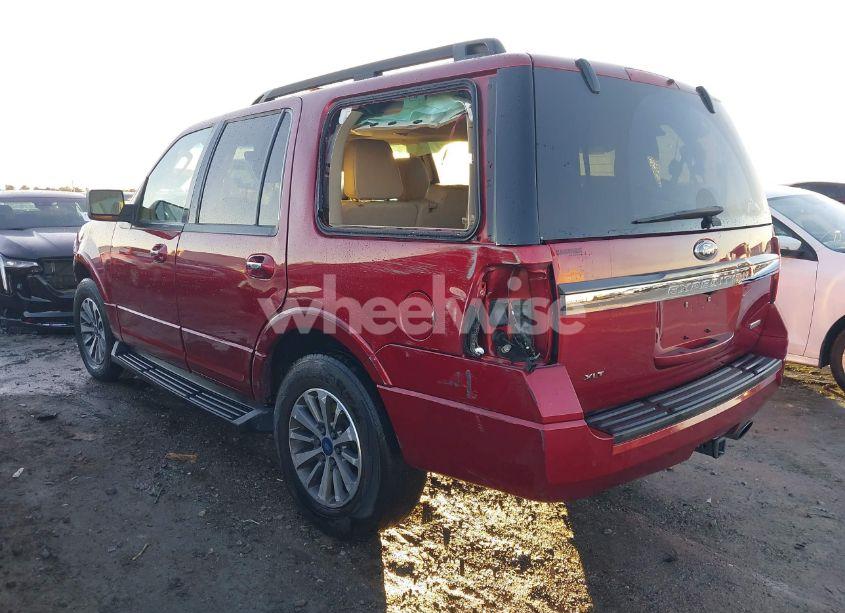 Photo 3 of 2015 Ford Expedition XLT (VIN 1FMJU1HT8FEF49322)