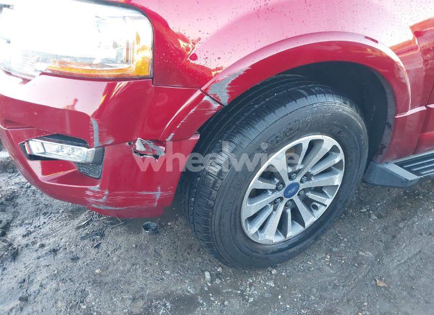 Photo 6 of 2015 Ford Expedition XLT (VIN 1FMJU1HT8FEF49322)