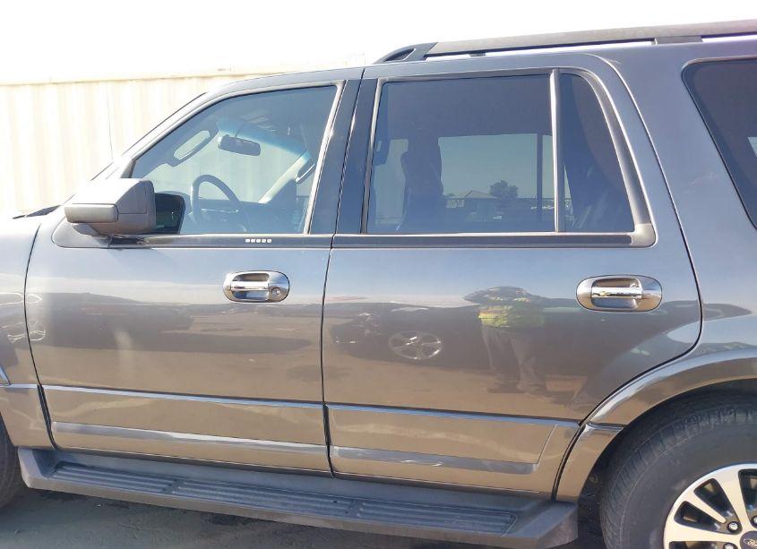 Photo 14 of 2017 Ford Expedition XLT (VIN 1FMJU1HT8HEA78260)