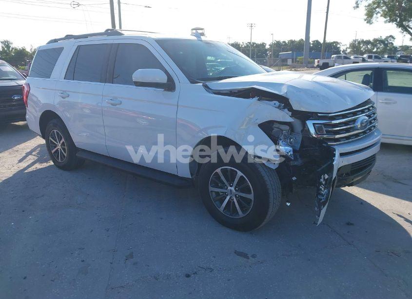 2020 Ford Expedition XLT (VIN 1FMJU1HT8LEA05365) main photo