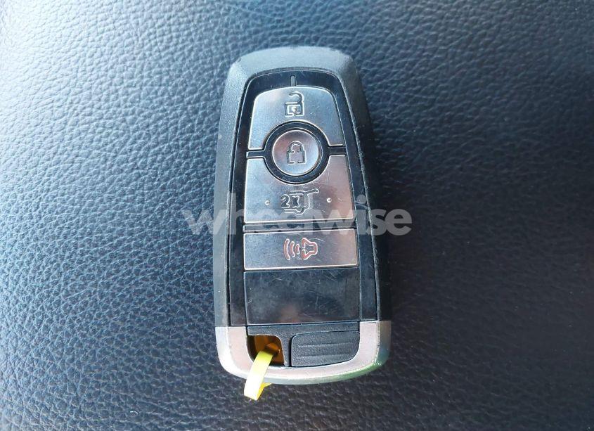 Photo 11 of 2020 Ford Expedition XLT (VIN 1FMJU1HT8LEA05365)