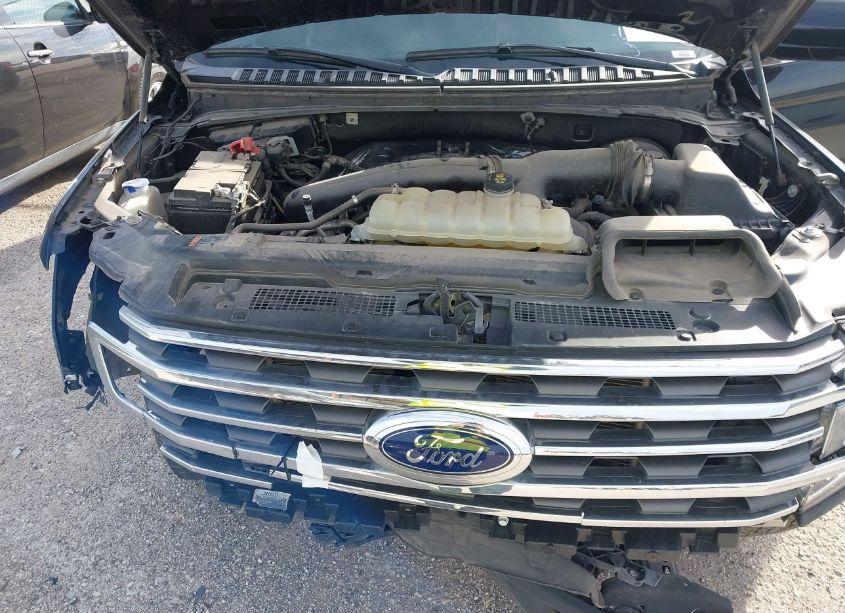 Photo 10 of 2021 Ford Expedition XLT (VIN 1FMJU1HT8MEA70007)