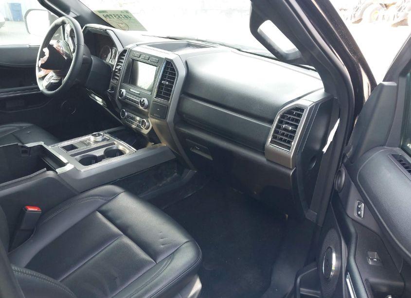 Photo 5 of 2021 Ford Expedition XLT (VIN 1FMJU1HT8MEA70007)