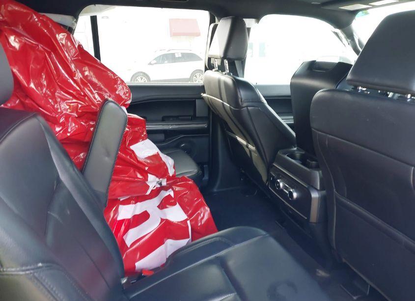 Photo 8 of 2021 Ford Expedition XLT (VIN 1FMJU1HT8MEA70007)