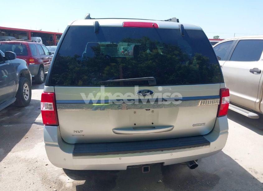 Photo 16 of 2015 Ford Expedition XLT (VIN 1FMJU1HT9FEF34070)