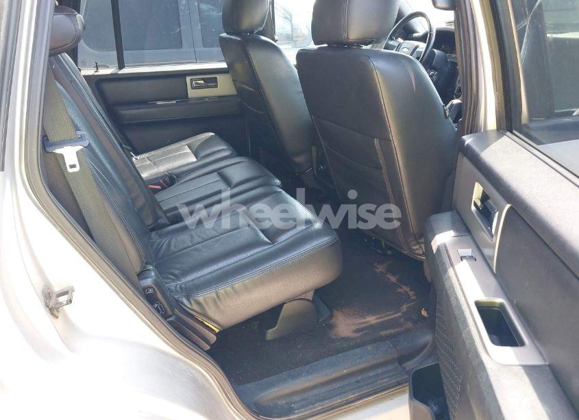 Photo 8 of 2015 Ford Expedition XLT (VIN 1FMJU1HT9FEF34070)