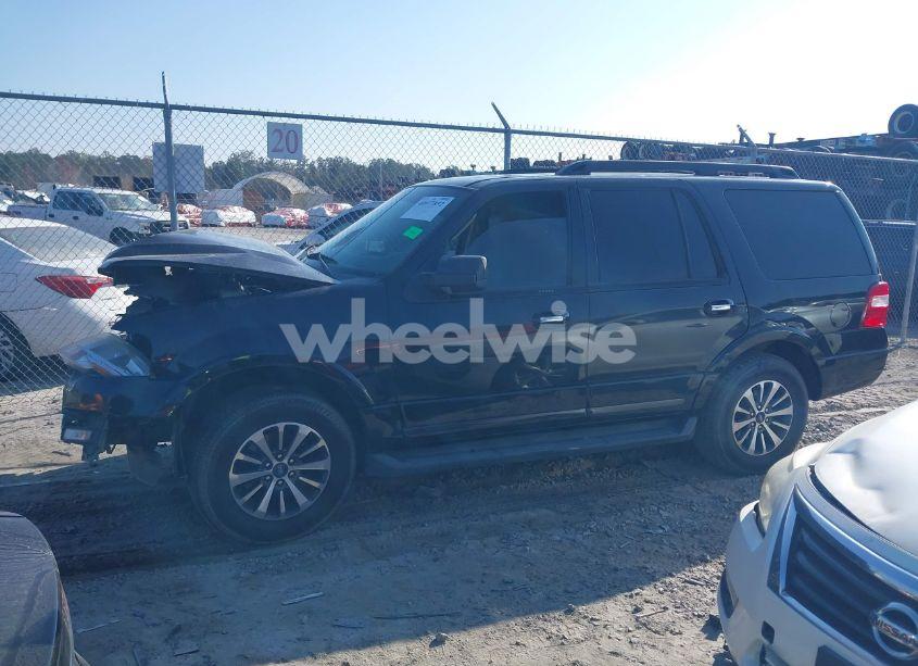 Photo 13 of 2015 Ford Expedition XLT (VIN 1FMJU1HT9FEF39060)