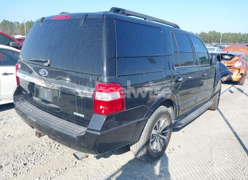 Photo 4 of 2015 Ford Expedition XLT (VIN 1FMJU1HT9FEF39060)