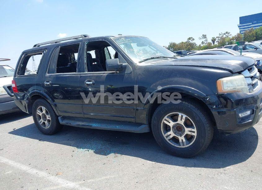 Photo 12 of 2016 Ford Expedition XLT (VIN 1FMJU1HT9GEF02673)