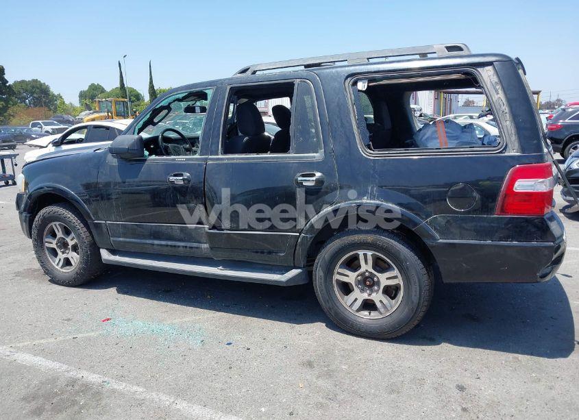 Photo 13 of 2016 Ford Expedition XLT (VIN 1FMJU1HT9GEF02673)