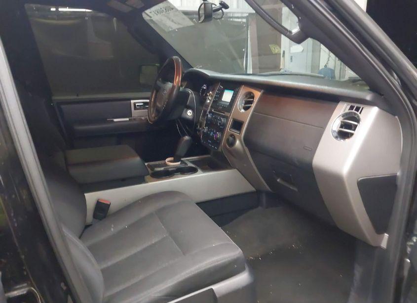 Photo 4 of 2017 Ford Expedition XLT (VIN 1FMJU1HT9HEA06306)