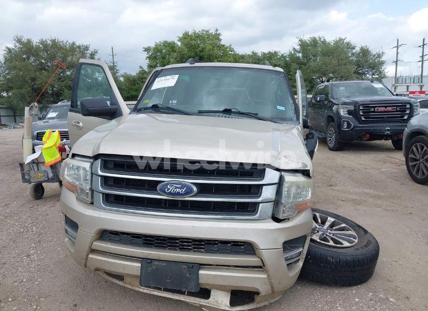 Photo 12 of 2017 Ford Expedition XLT (VIN 1FMJU1HT9HEA23638)