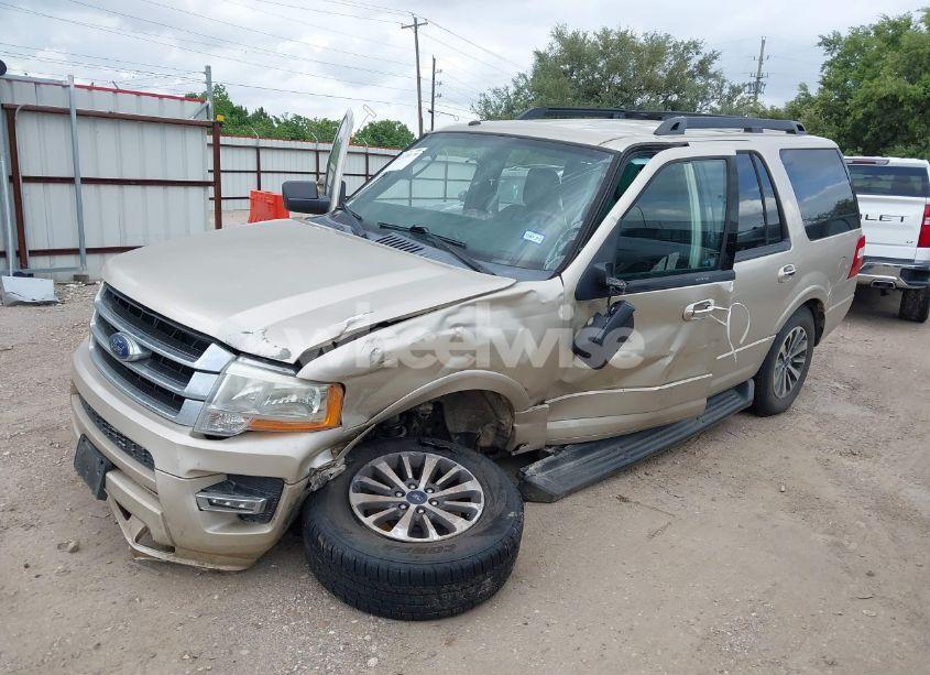 Photo 2 of 2017 Ford Expedition XLT (VIN 1FMJU1HT9HEA23638)