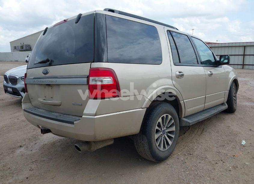 Photo 4 of 2017 Ford Expedition XLT (VIN 1FMJU1HT9HEA23638)