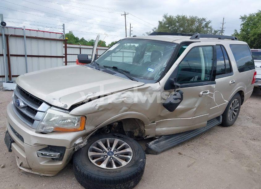 Photo 6 of 2017 Ford Expedition XLT (VIN 1FMJU1HT9HEA23638)