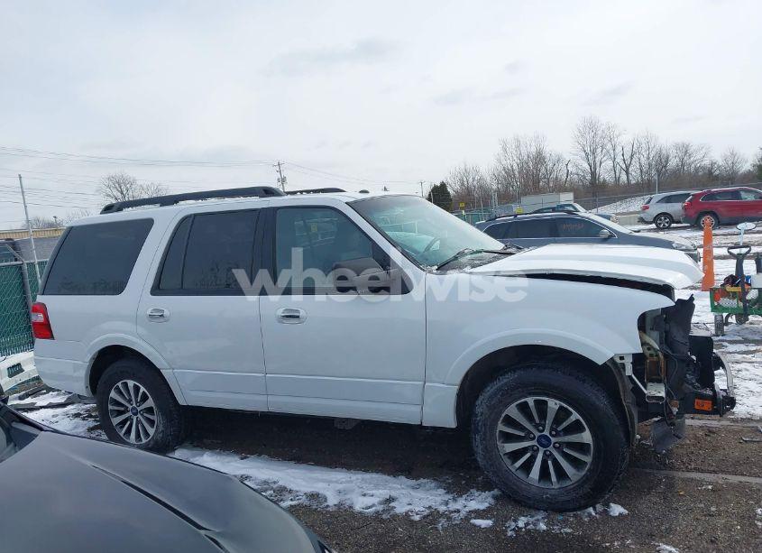 Photo 14 of 2017 Ford Expedition XLT (VIN 1FMJU1HT9HEA69437)
