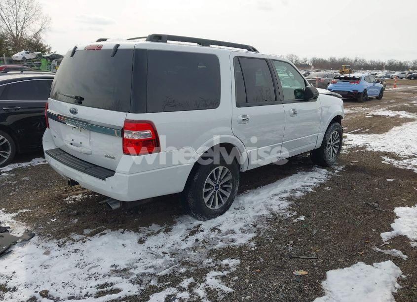 Photo 4 of 2017 Ford Expedition XLT (VIN 1FMJU1HT9HEA69437)