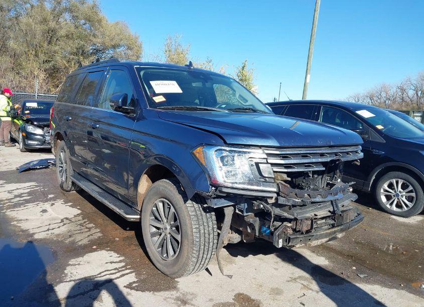 2018 Ford Expedition XLT (VIN 1FMJU1HT9JEA33687) main photo