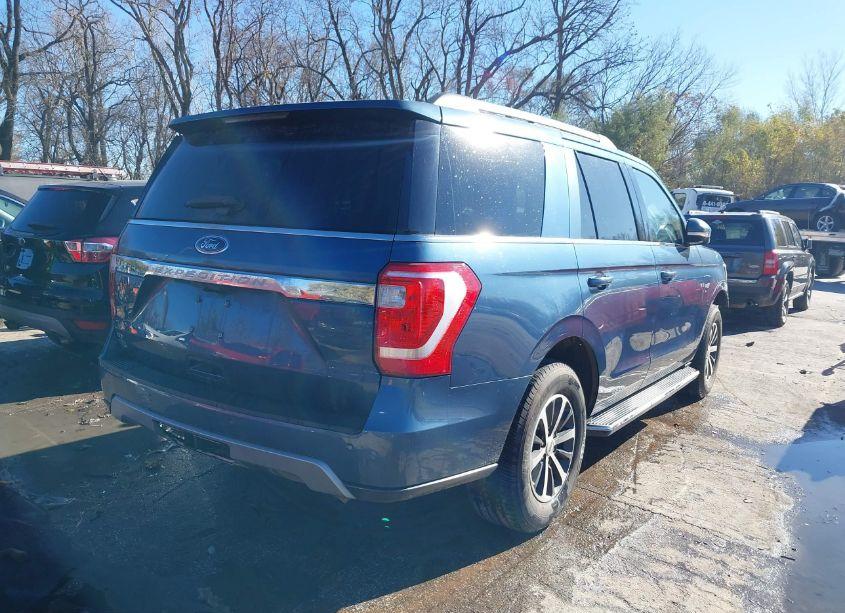 Photo 4 of 2018 Ford Expedition XLT (VIN 1FMJU1HT9JEA33687)