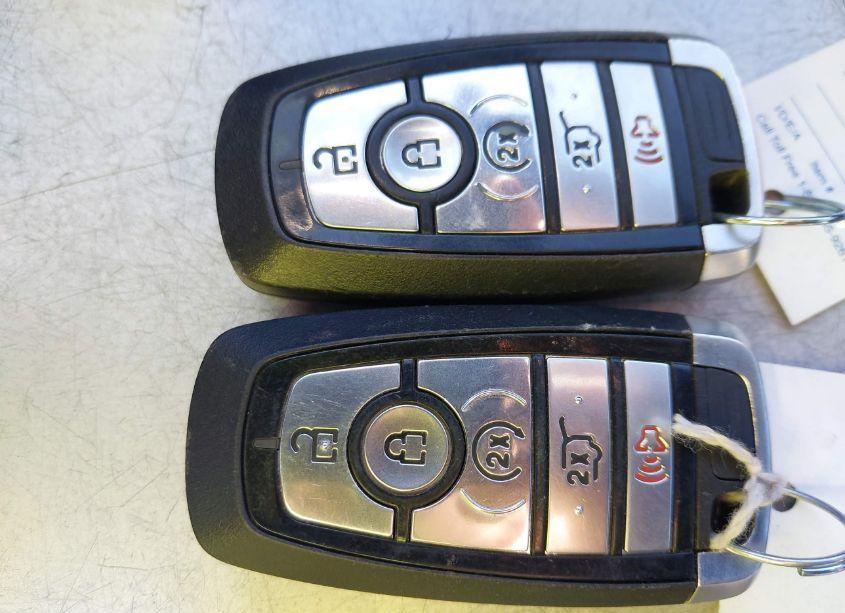 Photo 11 of 2020 Ford Expedition XLT (VIN 1FMJU1HT9LEA63842)