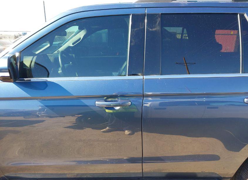 Photo 14 of 2020 Ford Expedition XLT (VIN 1FMJU1HT9LEA63842)