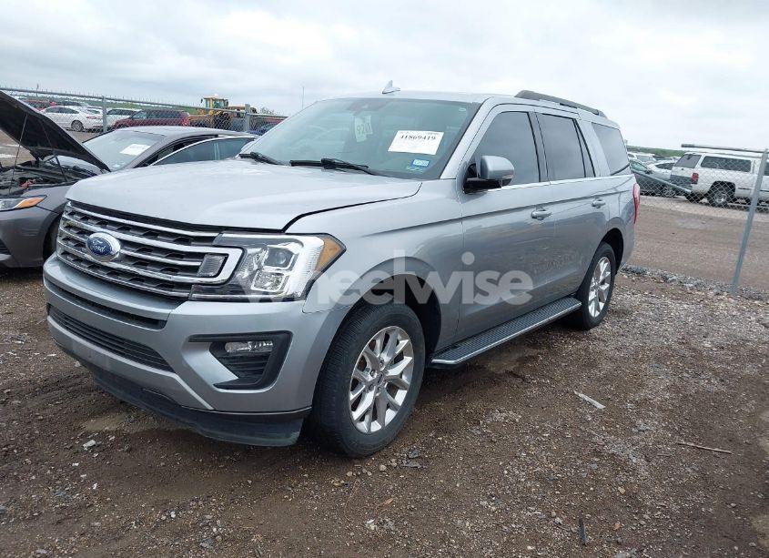 Photo 2 of 2020 Ford Expedition XLT (VIN 1FMJU1HT9LEA86179)