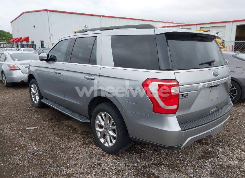 Photo 3 of 2020 Ford Expedition XLT (VIN 1FMJU1HT9LEA86179)