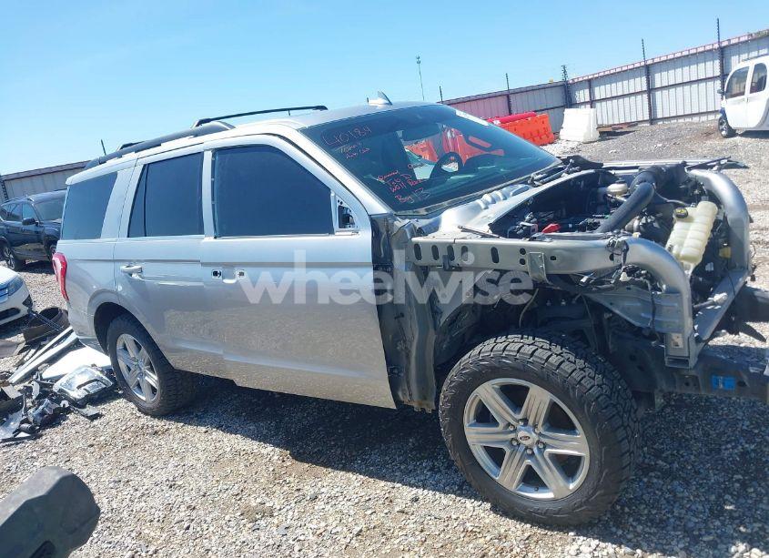 Photo 14 of 2021 Ford Expedition XLT (VIN 1FMJU1HT9MEA33614)