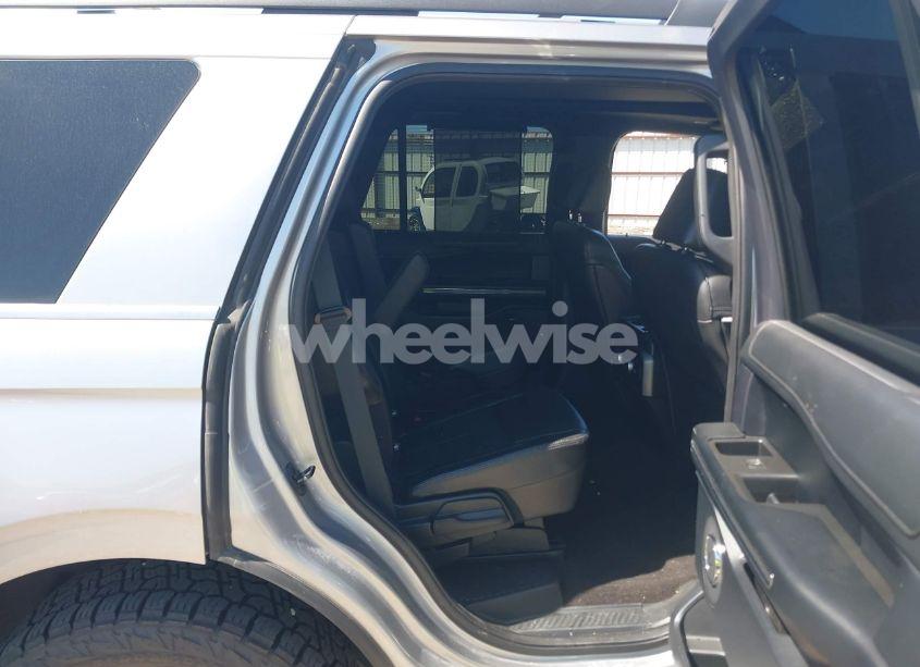 Photo 8 of 2021 Ford Expedition XLT (VIN 1FMJU1HT9MEA33614)