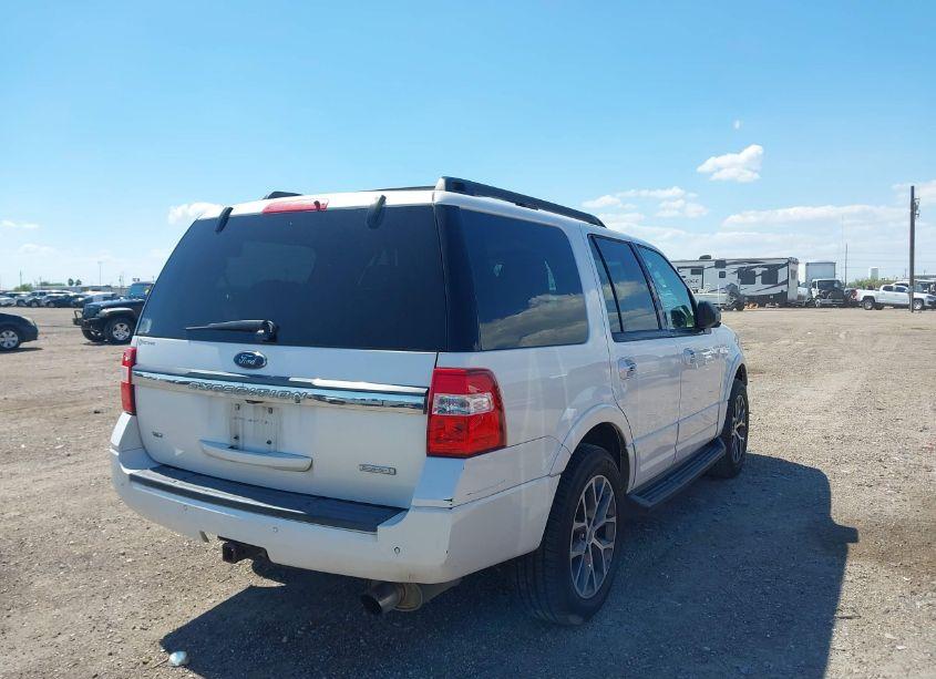 Photo 4 of 2017 Ford Expedition XLT (VIN 1FMJU1HTXHEA42635)