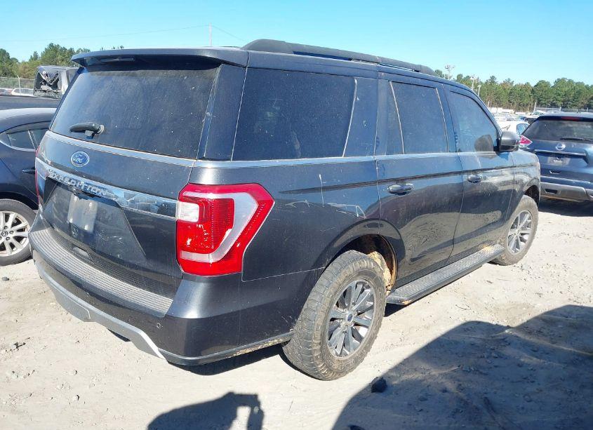 Photo 4 of 2020 Ford Expedition XLT (VIN 1FMJU1HTXLEA23155)