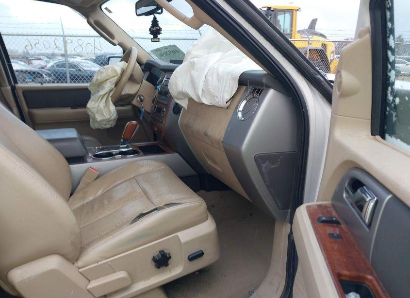 Photo 5 of 2010 Ford Expedition EDDIE BAUER/KING RANCH (VIN 1FMJU1J50AEB20597)