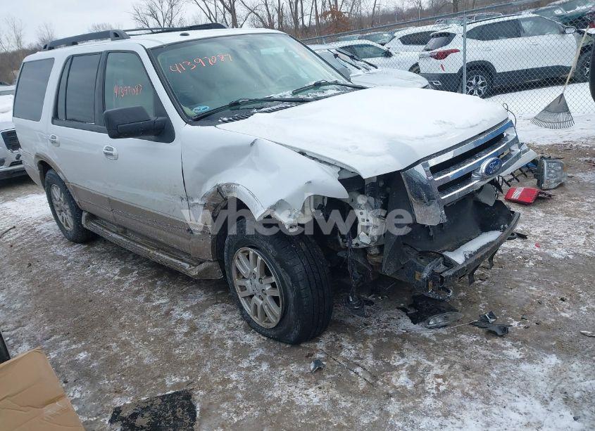 2011 Ford Expedition XLT (VIN 1FMJU1J50BEF56769) main photo