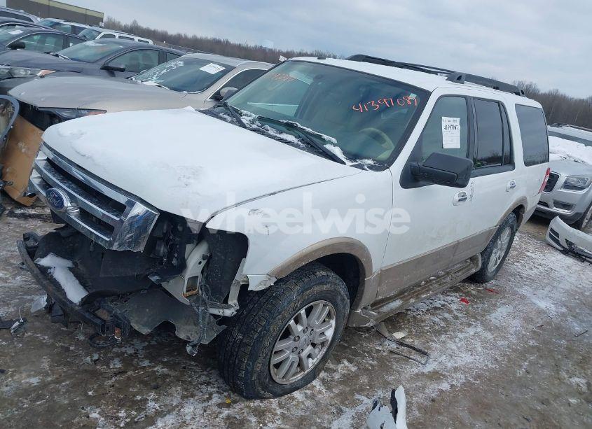 Photo 2 of 2011 Ford Expedition XLT (VIN 1FMJU1J50BEF56769)