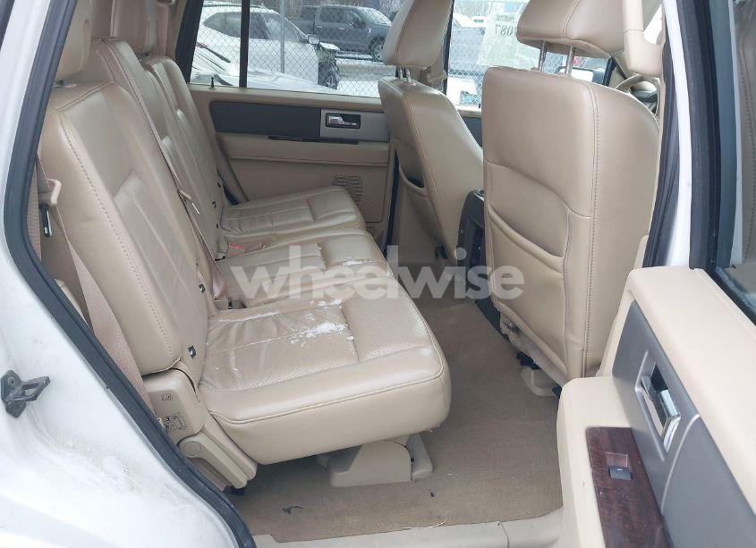 Photo 8 of 2011 Ford Expedition XLT (VIN 1FMJU1J50BEF56769)