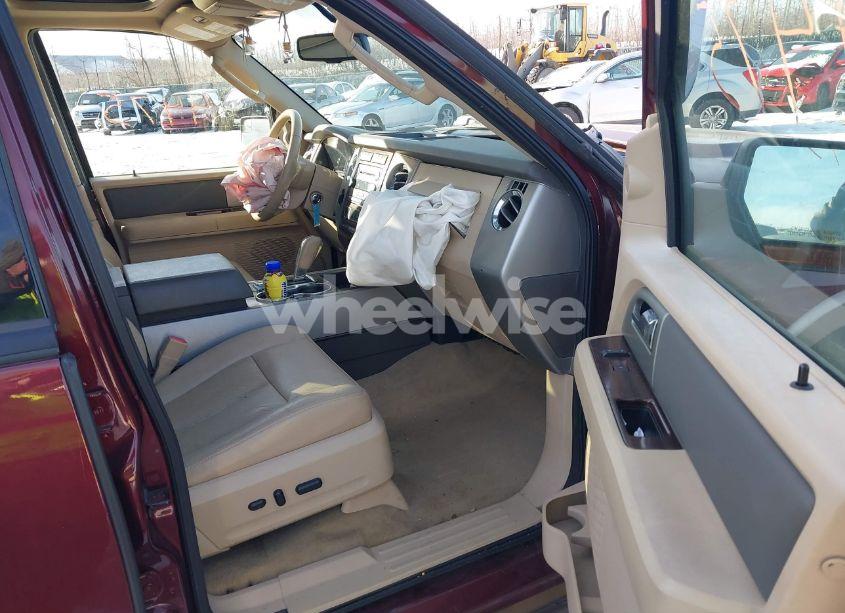 Photo 5 of 2012 Ford Expedition XLT (VIN 1FMJU1J50CEF65411)