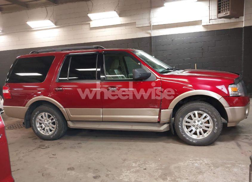 Photo 13 of 2014 Ford Expedition XLT (VIN 1FMJU1J50EEF37143)