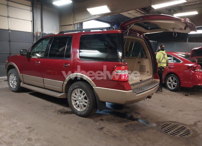 Photo 3 of 2014 Ford Expedition XLT (VIN 1FMJU1J50EEF37143)